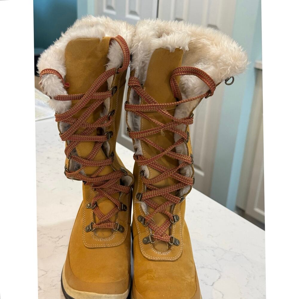 Timberland Women’s 18325 Tall Winter Boots Wheat Nubuck Faux Fur 6M